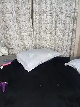pretty_ivory webcam