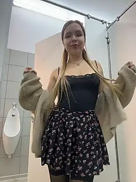 Liza_risky live cam