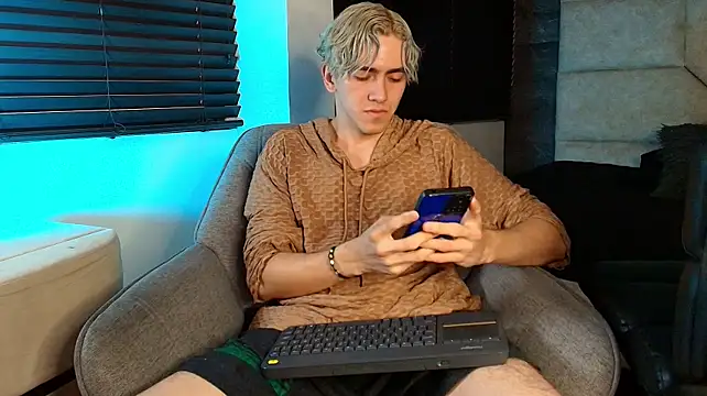 Tyler_Mcrey webcam