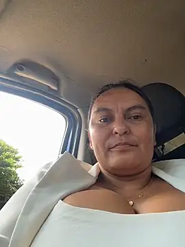 Horny-Mommy-Dirty webcam