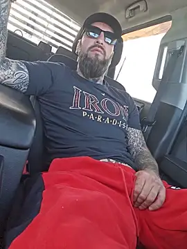 Beardedtattood webcam