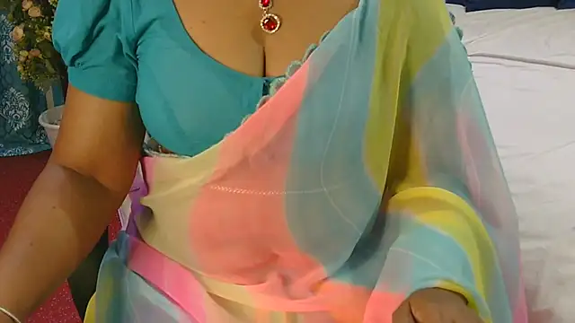 Mallu_Manisha webcam