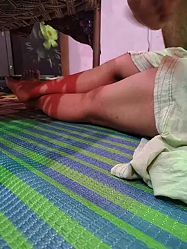 Hot-cute_beby webcam