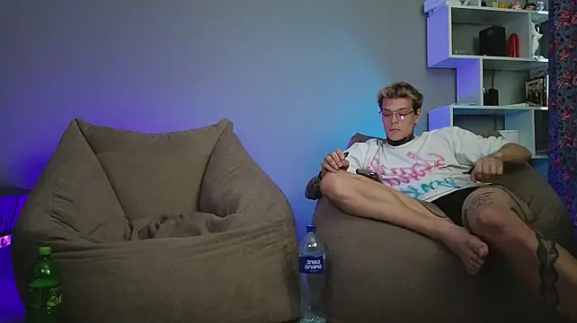 dkaniss webcam