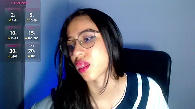 luna_blossom__ webcam
