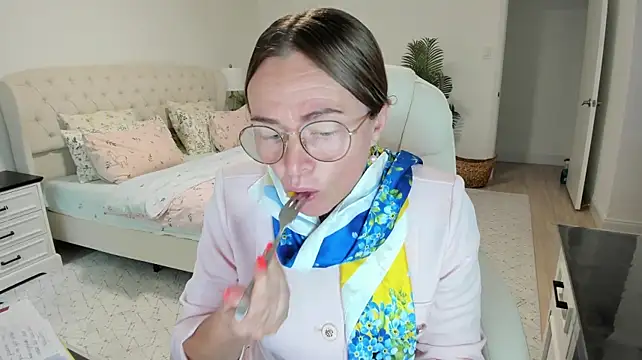 Vika73 webcam