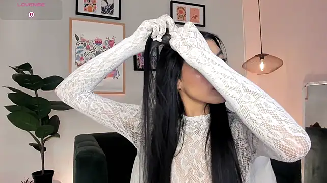 Tiffany_Low webcam