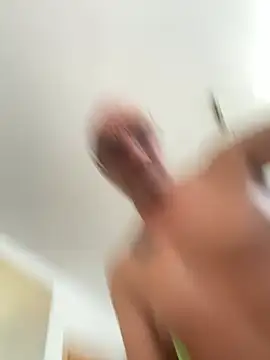 Yogirebell webcam