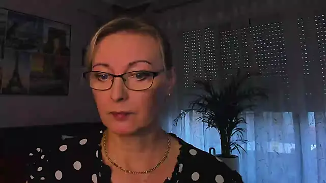 vanessa_chat