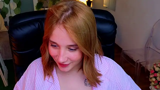 AliceTrenton webcam