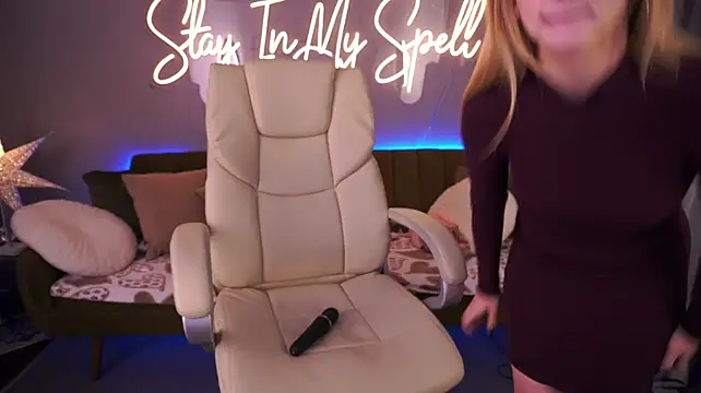 LylaYeess webcam