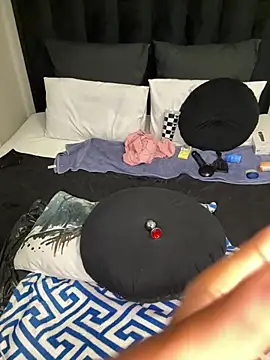 Nicole_bash webcam