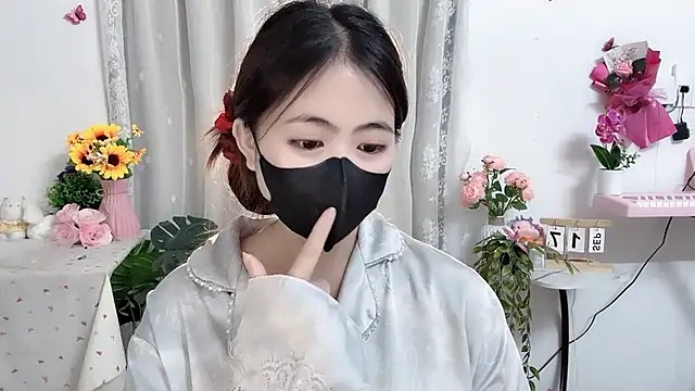 MIJ-Uwuu webcam