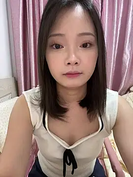 BIGBABYYEYE webcam