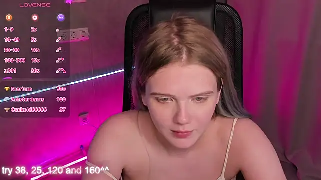 Alisa_Allison webcam