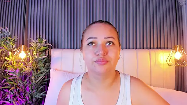 AnaisClark webcam