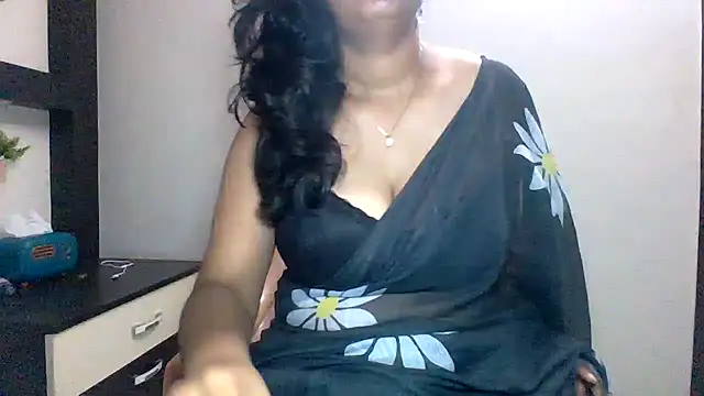 Kannada-Anu-Anu2002