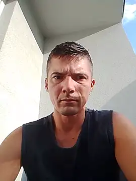 Bartolomeoe5 live cam on StripChat