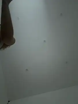 CrystalRose20 webcam
