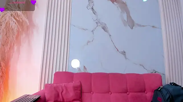 AudreyHayworth live cam on StripChat