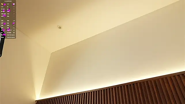 elodie_walker webcam