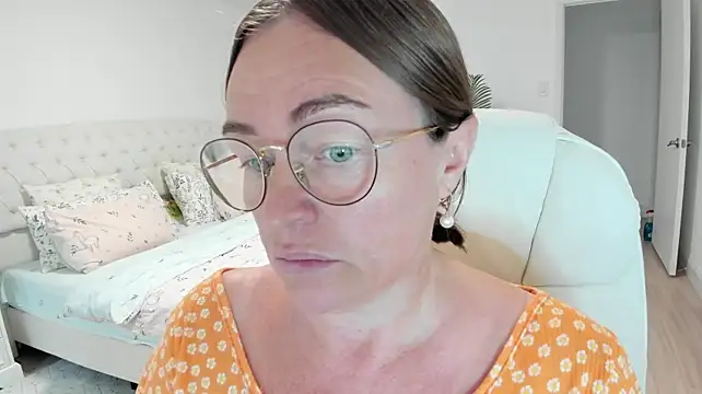 Vika73 webcam