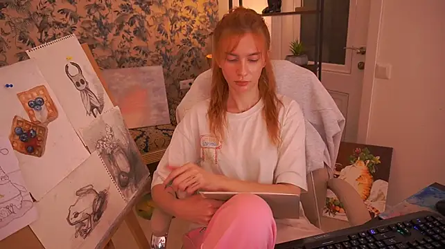 Nicol_Moonn webcam