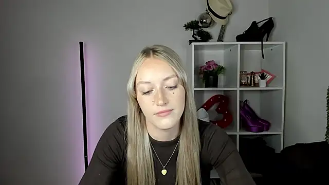 EvelynBlond