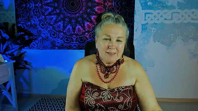LilaMaharani webcam