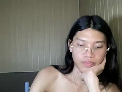 Yourgoddess_jayve webcam