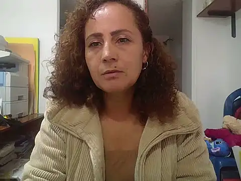 Nalaa__0 webcam