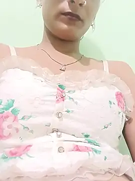 Hot-Nisha01