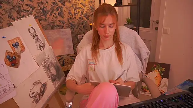 Nicol_Moonn webcam