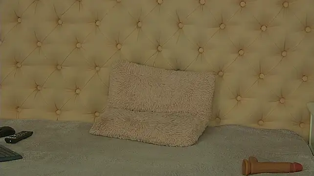 AnaisFoxxy webcam