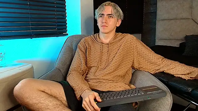 Tyler_Mcrey webcam