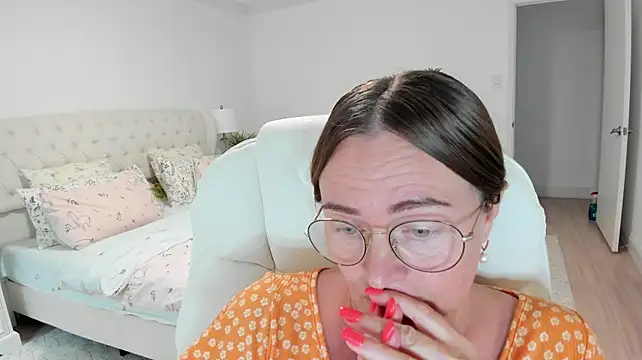 Vika73 webcam