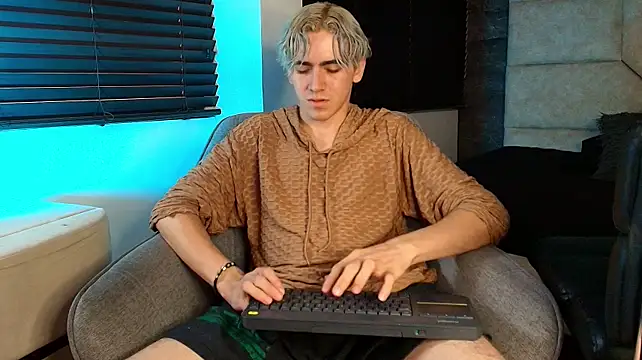 Tyler_Mcrey webcam