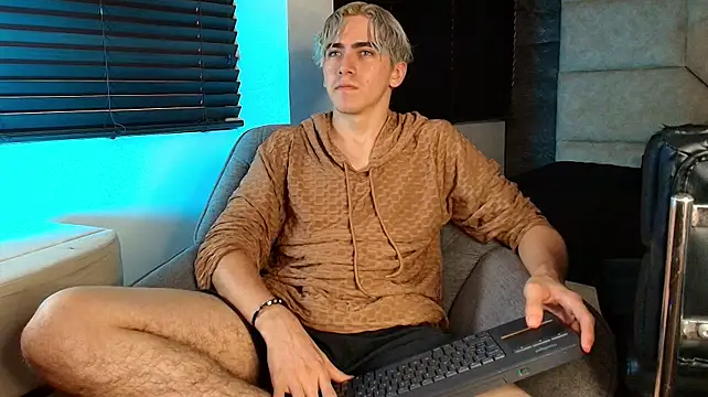 Tyler_Mcrey webcam