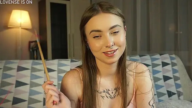 luvvele_a webcam