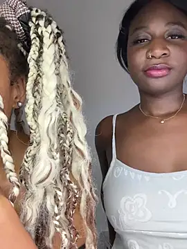 HaileyDiana webcam