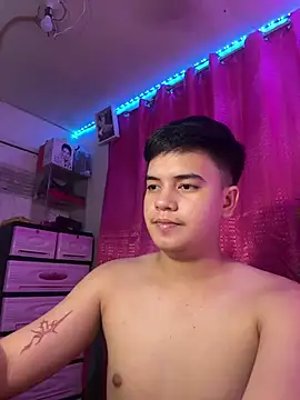 YourCutieBoy_Bigcum14 webcam