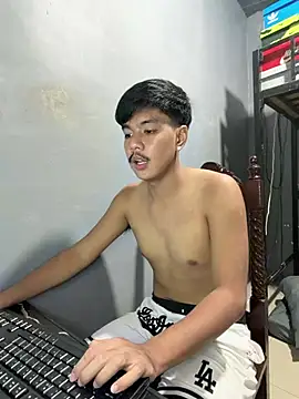 Dylannn_30 webcam
