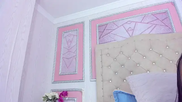 zoe_pettite__ webcam