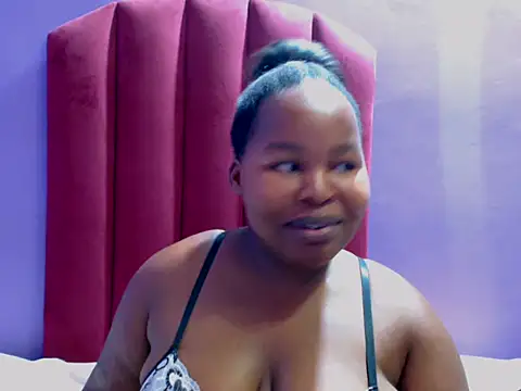 AFRICANDreamGirl webcam