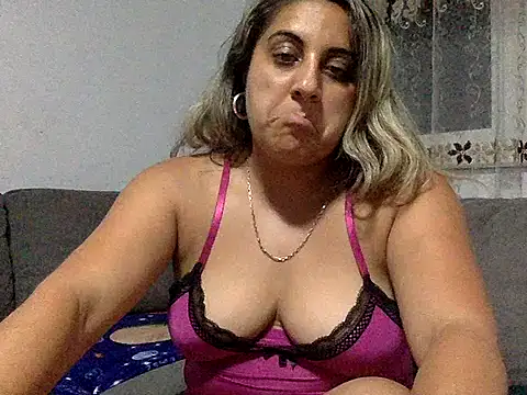 Antoniasweety webcam