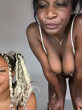 HaileyDiana webcam