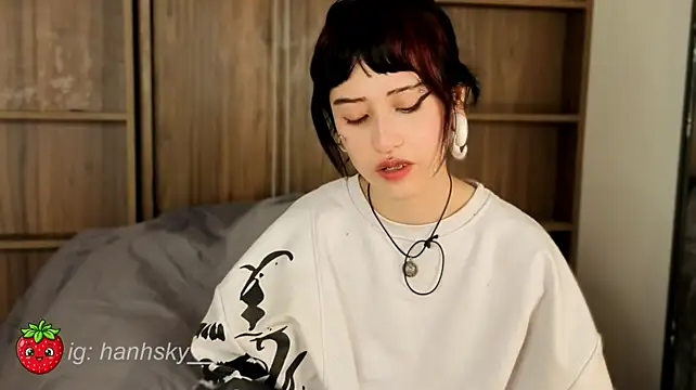 hannahsky_ (F teen) - deepthroat messy slowy