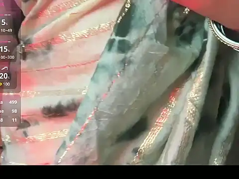 Luscious_Anika