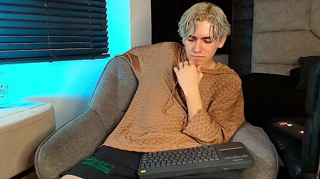 Tyler_Mcrey webcam