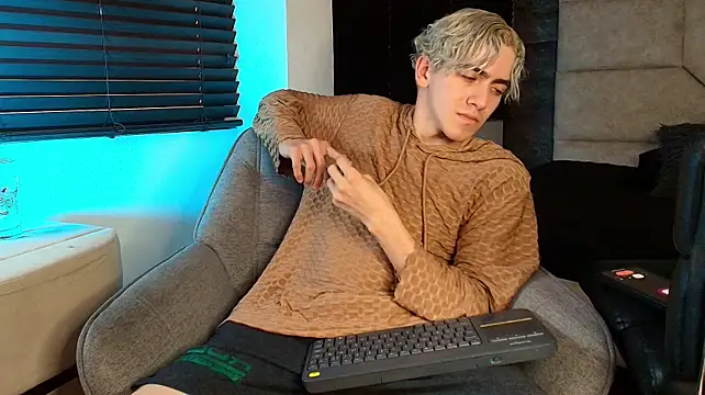 Tyler_Mcrey webcam